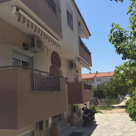 Opalium Front 3* Ποτός