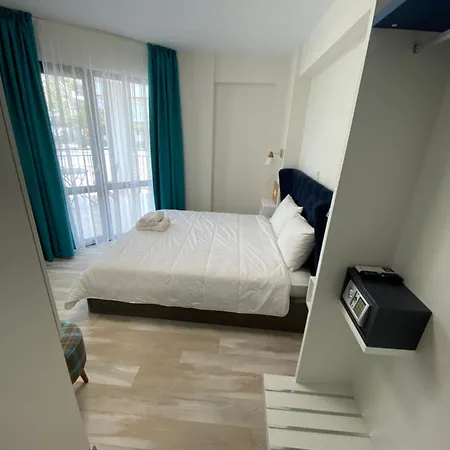 Opalium Front 3* Ποτός