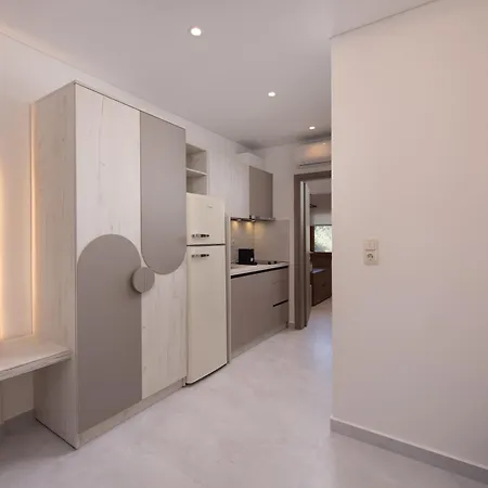 Opalium Front 3* Ποτός