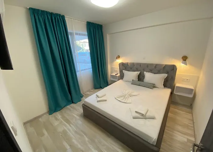 Hotel de apartamente Opalium Front Potos