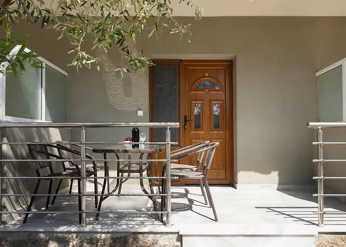 Opalium Front 3* Potos