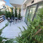 Opalium Front Aparthotel Potos