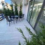 Opalium Front 3* Potos