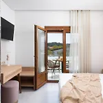 Opalium Front Aparthotel Potos