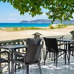 Opalium Front Aparthotel