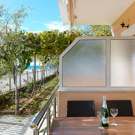 Opalium Front Aparthotel Potos