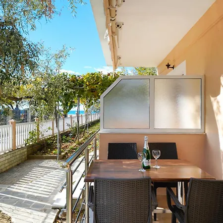 Opalium Front Aparthotel *