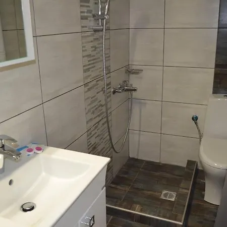 아파트호텔 Opalium Front 3*