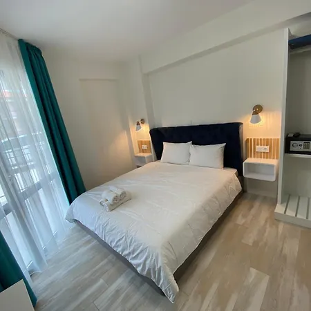 Opalium Front 아파트호텔 포토스