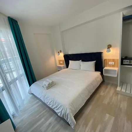 Opalium Front Aparthotel *