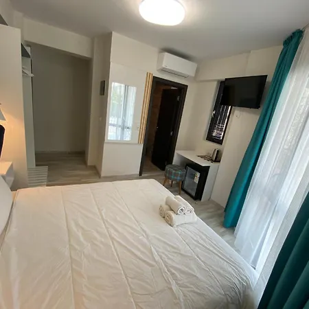 Opalium Front 아파트호텔 포토스