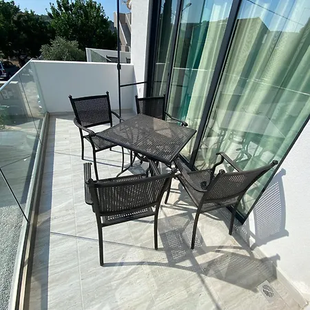 Opalium Front Aparthotel *