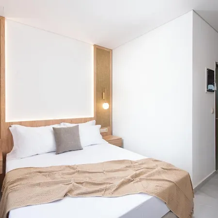 Opalium Front Aparthotel
