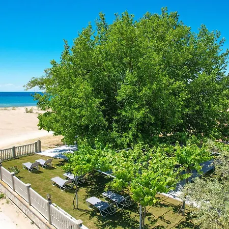 Opalium Front 아파트호텔 포토스