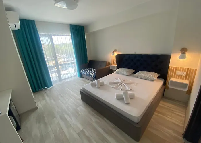 Opalium Front Aparthotel Potos