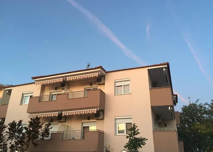 Aparthotel Opalium Front