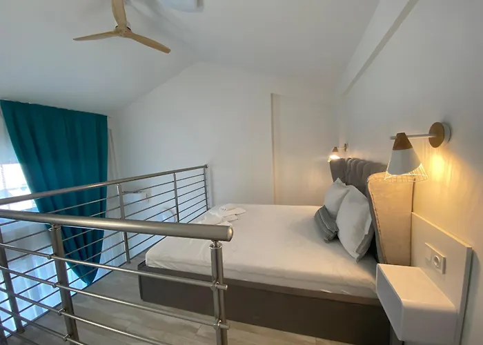 Aparthotel Opalium Front