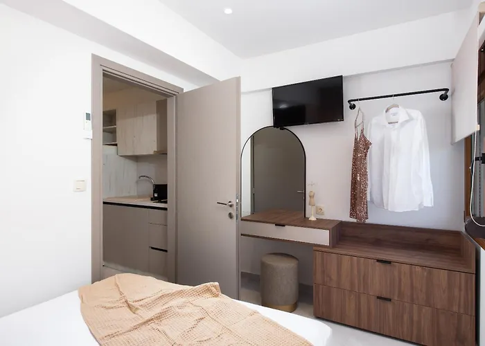 Aparthotel Opalium Front